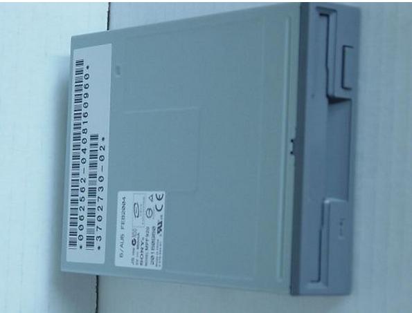 Sun X6006A MANUAL EJECT Triple DENSITY Floppy Drive