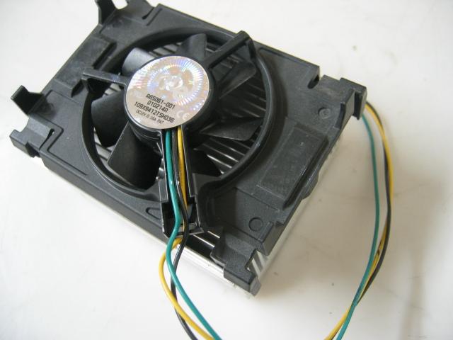 Intel Pentium-4 Socket-478 12VDC 0.16A 3-Pin Brushless Aluminum Heatsink Fan (A65061-001)