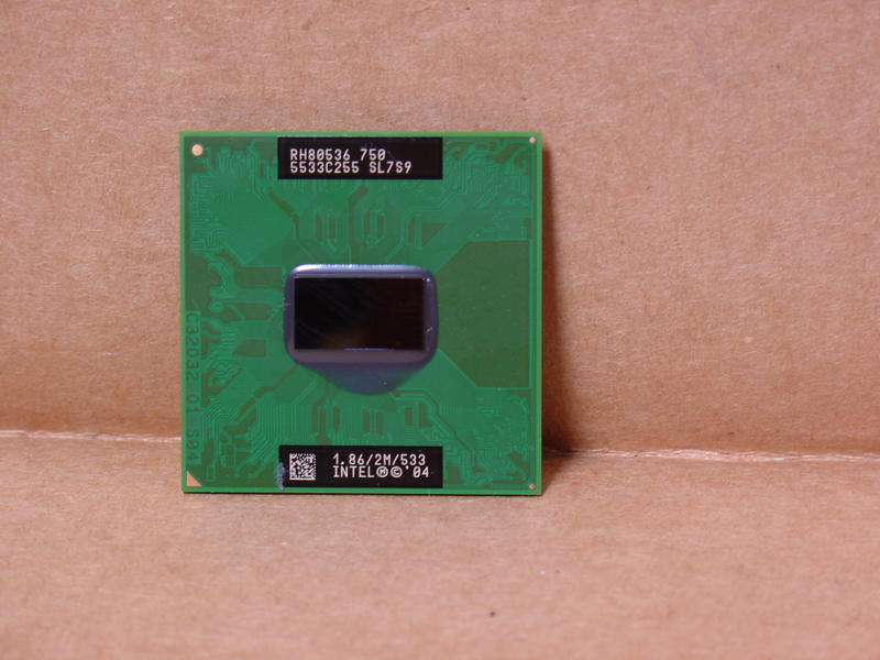 Intel Pentium M 1.86GHz 533MHz 2MB Cache Soc. 478-Pin micro-FCPGA2