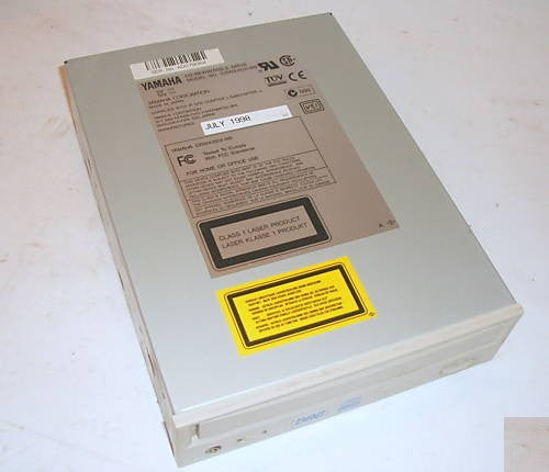 Yamaha CRW4260T /CRW4260T-NB 4x2x6x SCSI 5.25-Inch Internal CD-RW Drive