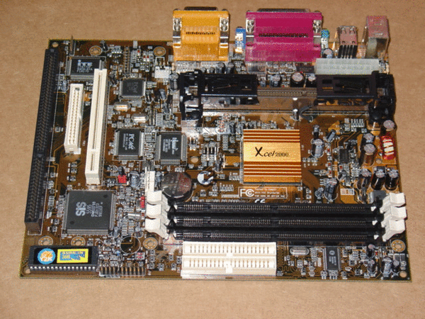 Xcel2000 SiS 620/5595 Chipset Slot 1 Motherboard