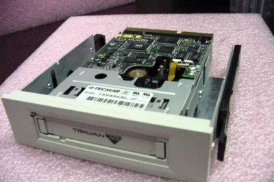 TECMAR TS520CSL 10/20GB TRAVAN SCSI Tape Drive