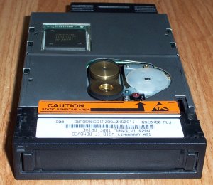 IBM 09N0769 TRAVAN NS20 10GB/20GB TR5 Internal SCSI 3.5" Tape Drive