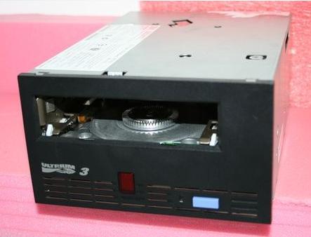 IBM 24R2126 400GB / 800GB LTO Ultrium-3 SCSI Tape Drive