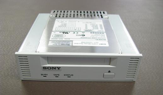 Sony  SDT10000  / SDT-10000 DAT DDS4 20/40GB SCSI Internal Tape Drive