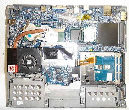DELL FT052 / 0FT052 Latitude D520 Motherboard
