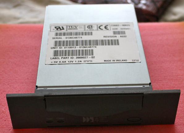 Sun 390-0027 20/40GB 4MM DDS4 Internal Tape Drive