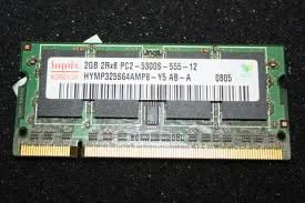Hynix HYMP325S64AMP8-Y5 2GB DDR2 PC2-5300S Memory Module