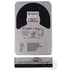 Seagate MEDALIST ST33235A 3.2GB 5400RPM IDE 3.5" Low Profile 1.0" Hard Drive.